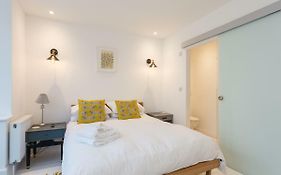 Dale House - Vivre Retreats